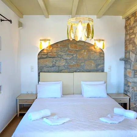 Aquapetra 3* Agios Pavlos (Amorgos)