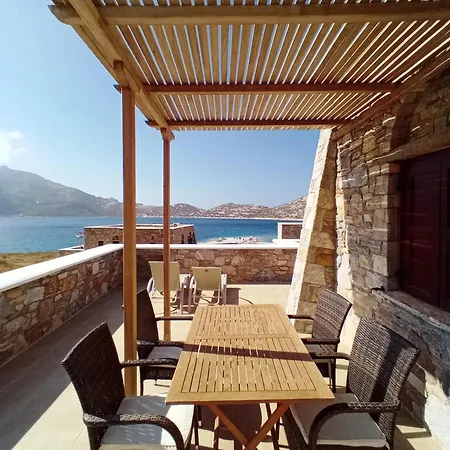 Aquapetra 3* Agios Pavlos (Amorgos)